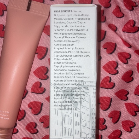 ONÅ NEW YORK
Brightening Eye Cream - Picture 6 of 6